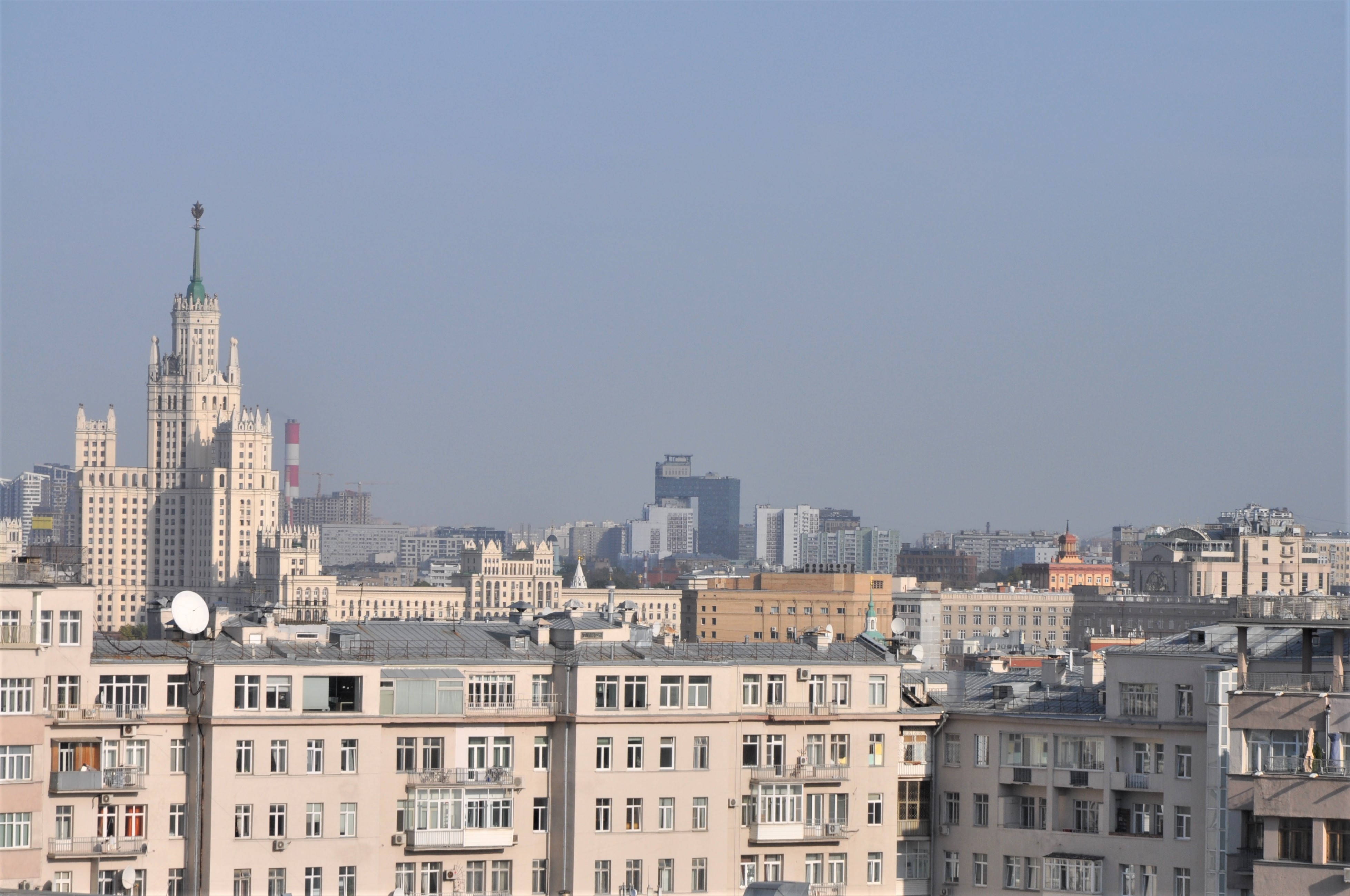 В Москве демонтировали более 400 самостроев на основании обращений граждан и компаний