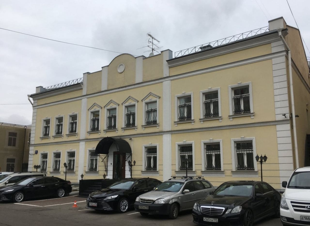 Рентавик и OF.RU: Завершена совместная сделка по аренде особняка в Климентовском переулке