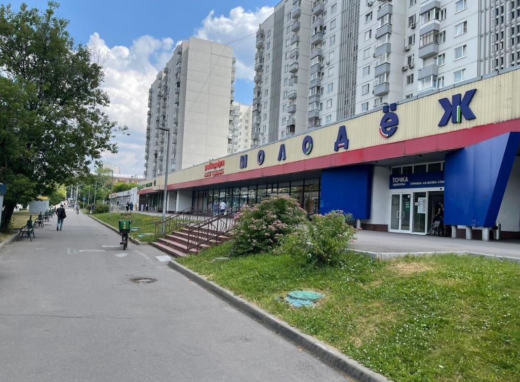 Универмаг «Молодежный» будет продан на торгах