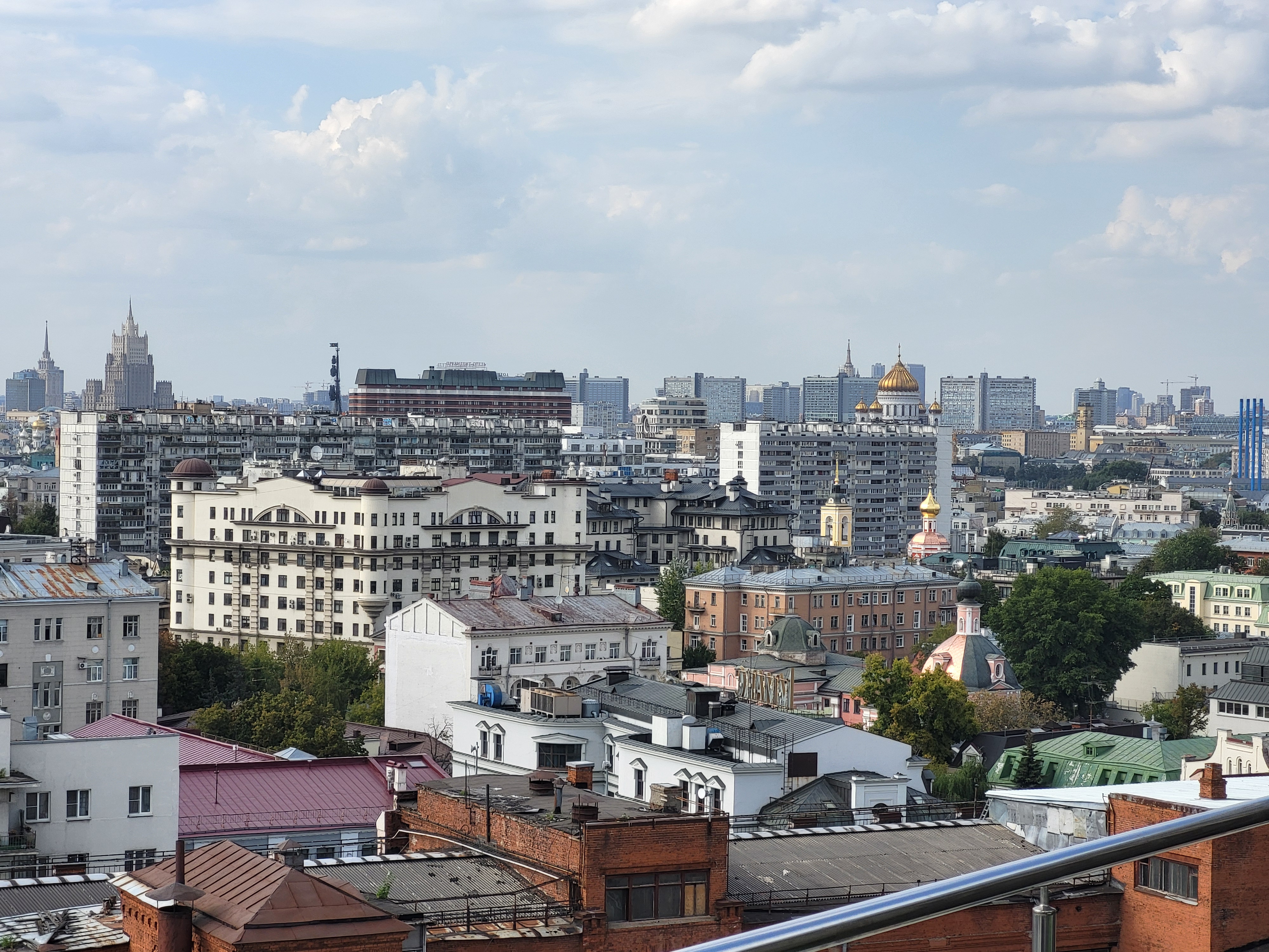 По итогам 3 квартала 2024 года спрос на новостройки в старой Москве сократился на 24%