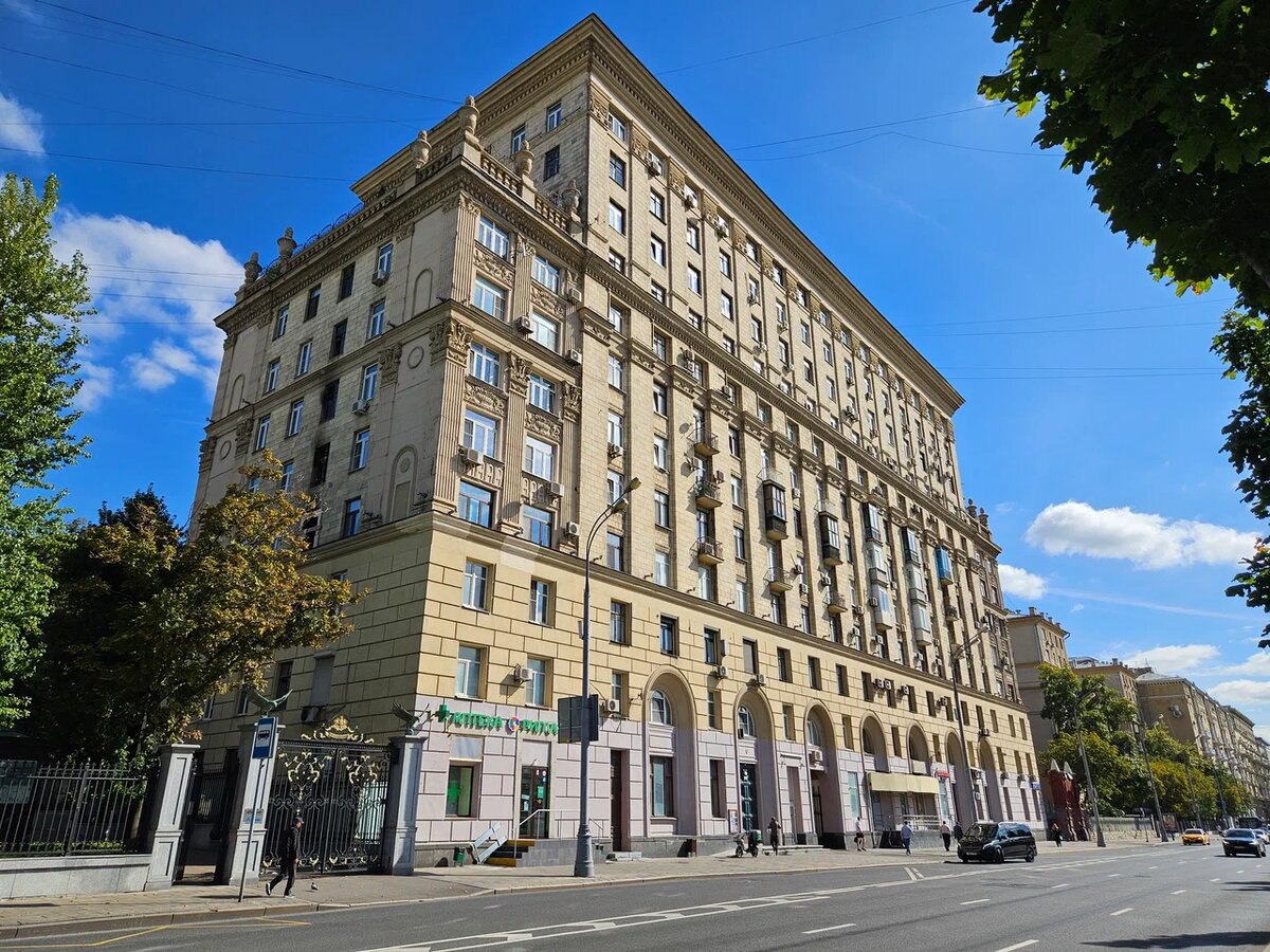 Москва выставила на торги крупное помещение для медклиники на Ленинградском проспекте
