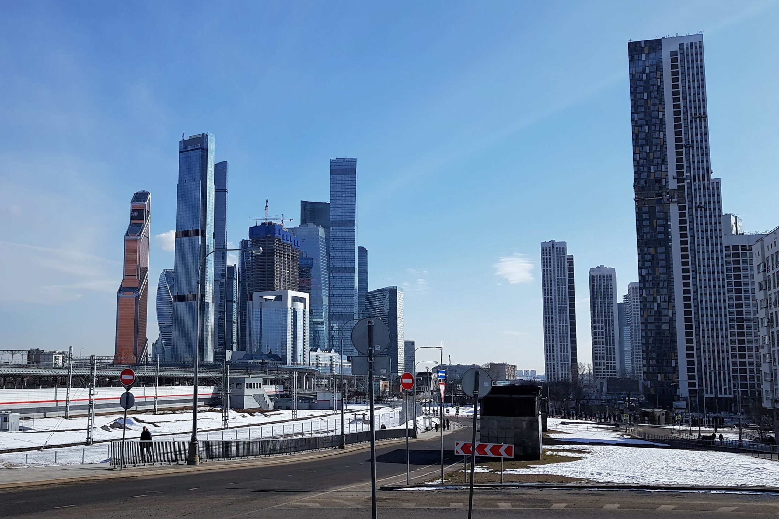 Город Столиц: сочетание престижного офиса и панорамных видов.