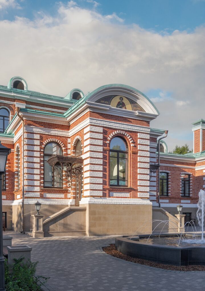 Особняки покупают под офисы и резиденции