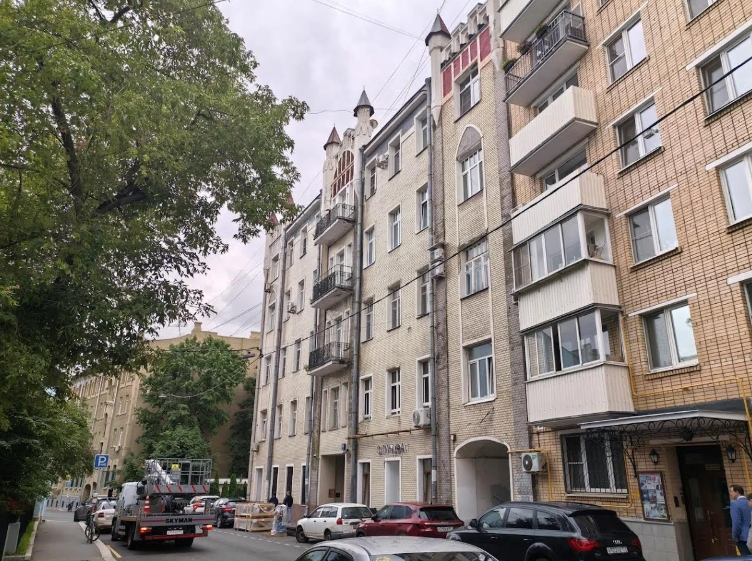 Крупное нежилое помещение в Басманном районе реализуют на городских торгах